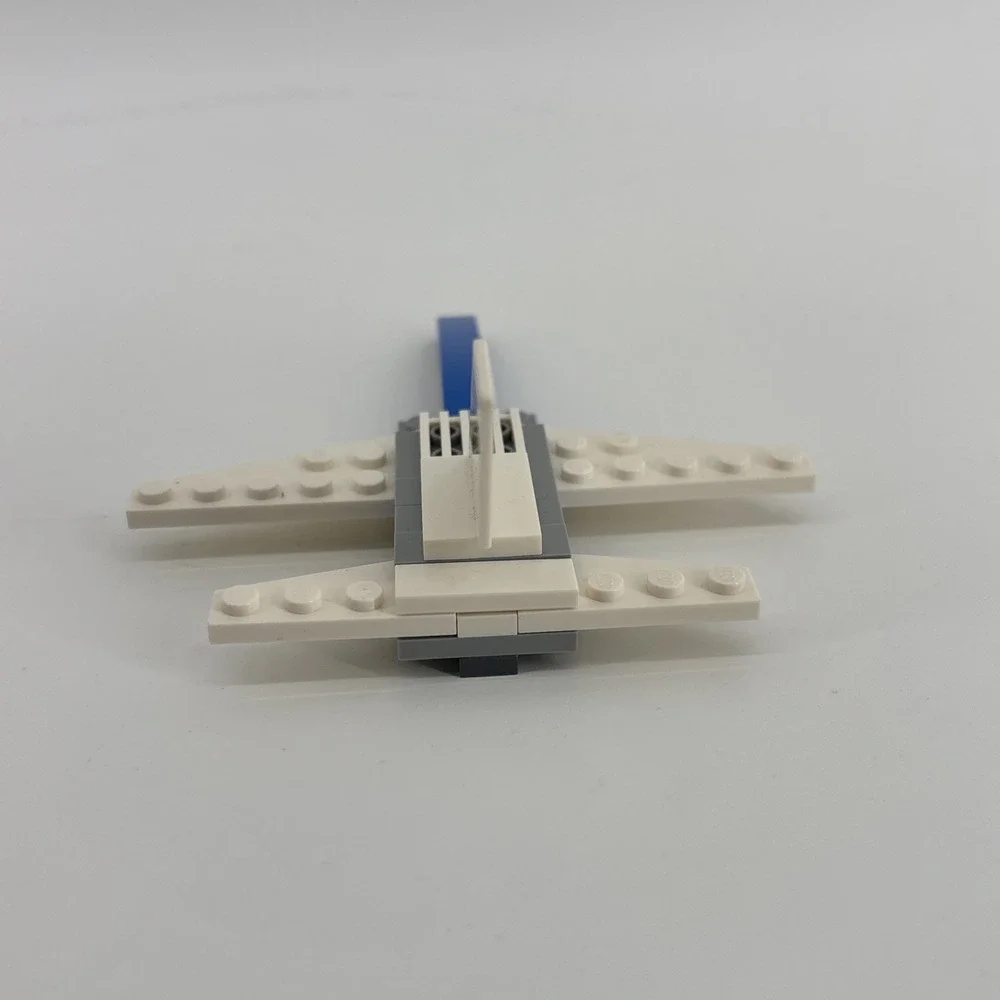 LEGO‎ 40321 January 2019 Monthly Mini Build: Jet Fighter